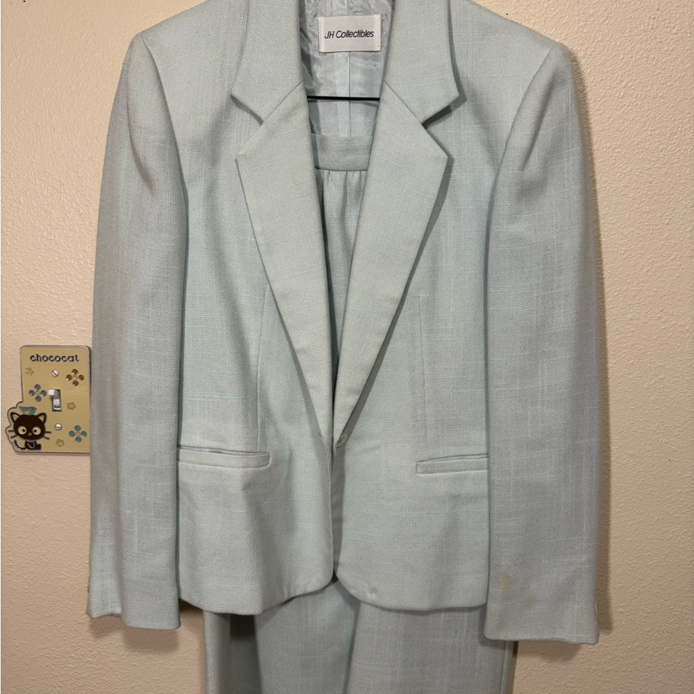 JH Collectibles Women’s Two Piece Skirt suit